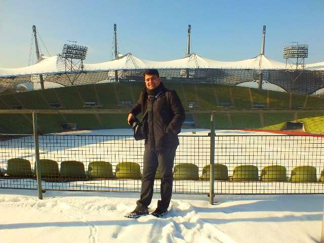 Münih Olimpiyat Stadyumu (Münchner Olympiastadion)