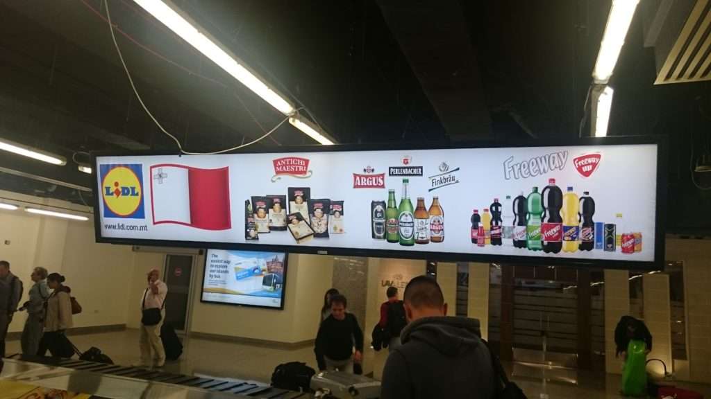 Havaalanında Lidl Reklamı