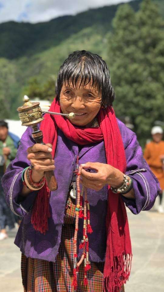 Bhutan Dua Eden Kadın