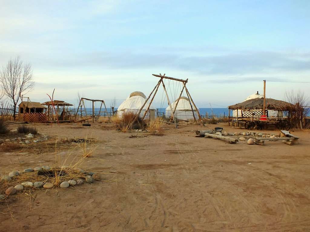 Yurt Çadırında Kalmak