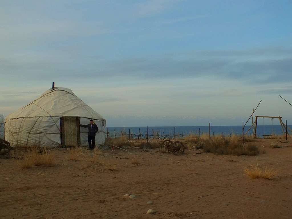 Yurt Çadırında Kalmak