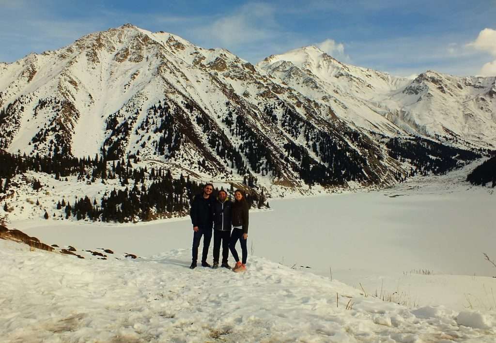 Büyük Almatı Gölü Hatıra Fotoğrafı