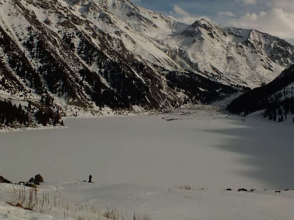 Büyük Almatı Gölü