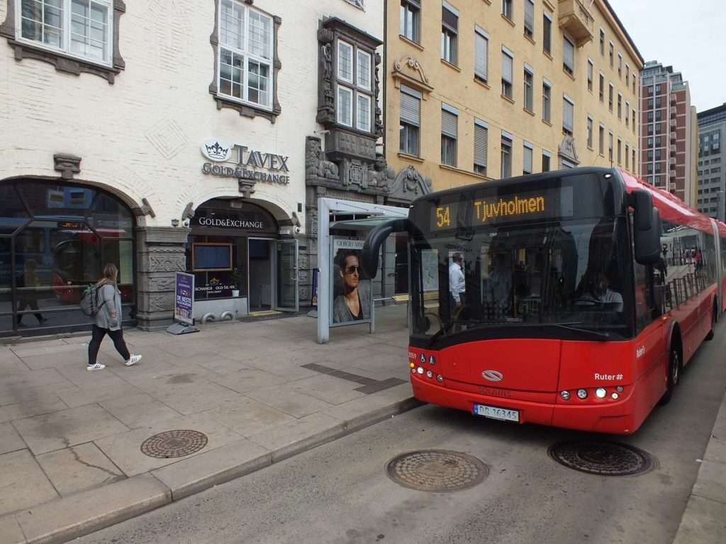 Oslo Ulaşım Sistemi Oslo'da Bir Otobüs