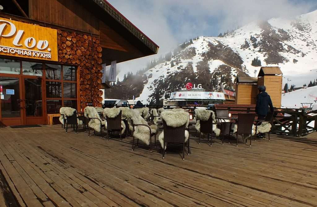 Almatı'da Ne Yenir? Nerede Yenir? Shymbulak Kayak Merkezi
