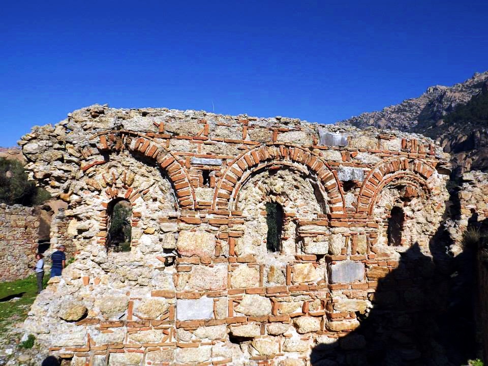 Kapıkırı Köyü Yediler Manastırı