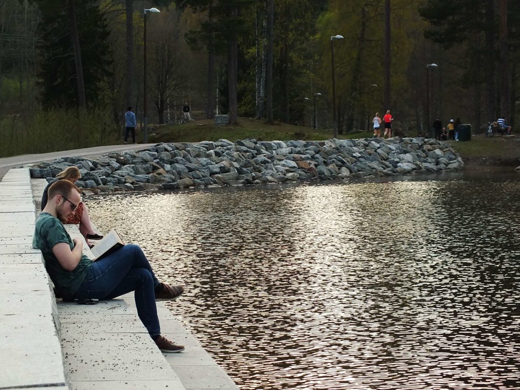 Oslo Gezisi Sognsvann Gölü ve Kitap