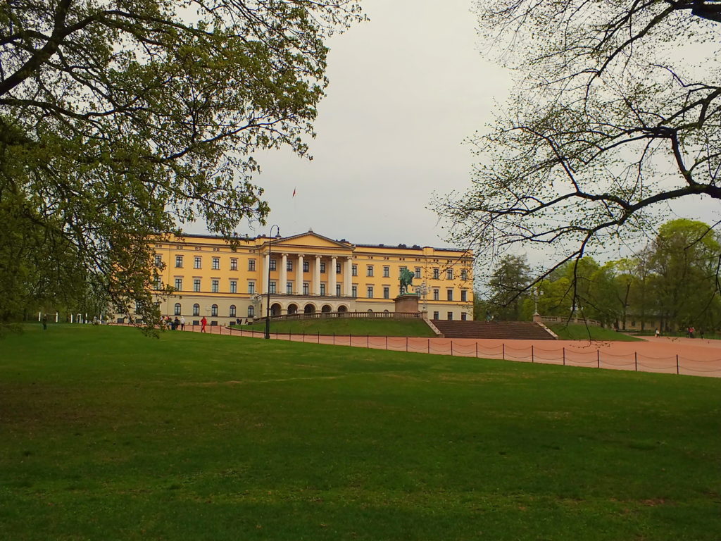 Oslo Gezisi Kraliyet Sarayı (Det Kongelige Slott)