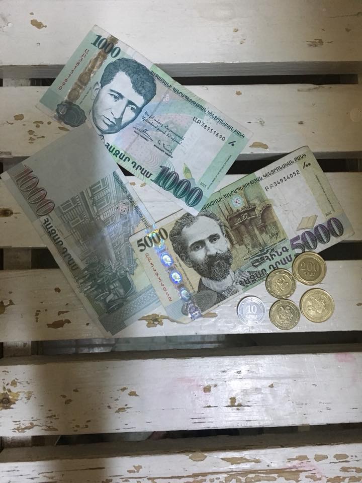 Ermenistan’da Solo Seyahat Kullandığım Paralar