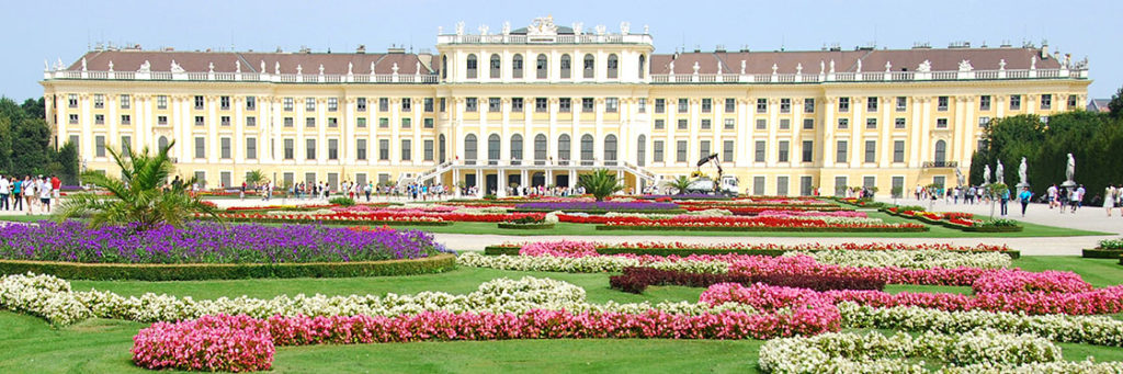 Schonbrunn Sarayı