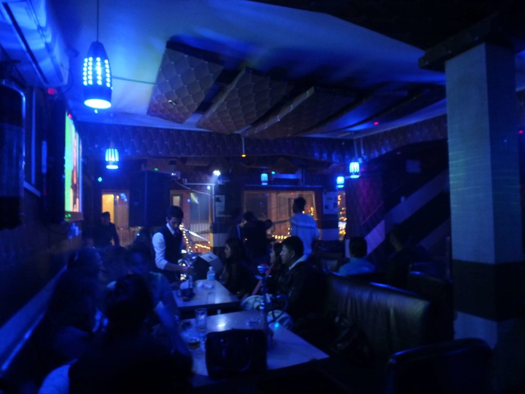 Katmandu'da Ne Yenir? Nerede Yenir? Full Moon Cafe
