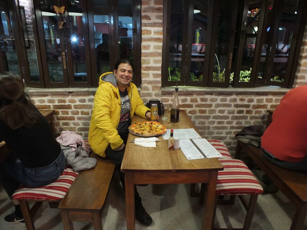 Katmandu'da Ne Yenir? Nerede Yenir? Fire and Ice Pizzeria