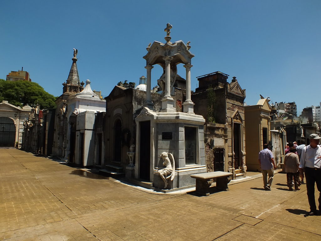 Recoleta Mezarlığı (Cementerio de la Recoleta)
