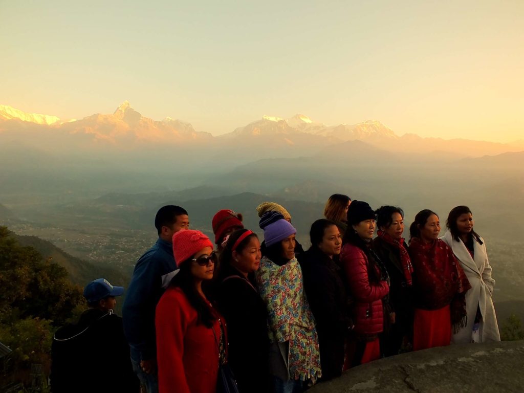 Sarangkot Tepesi Himalayalar'da Gün Doğumu