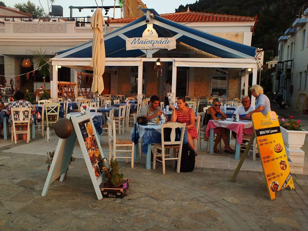 Samos Adası'nda Ne Yenir? Nerede Yenir? Poyraz Restaurant
