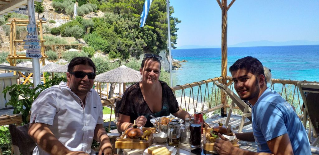 Samos Adası'nda Ne Yenir? Nerede Yenir? Navagos Beach Bar Paliouri